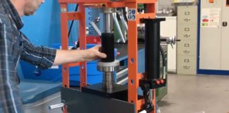 Weltneuheit – Das Einbauwerkzeug bei Kräften bis 5 Tonnen